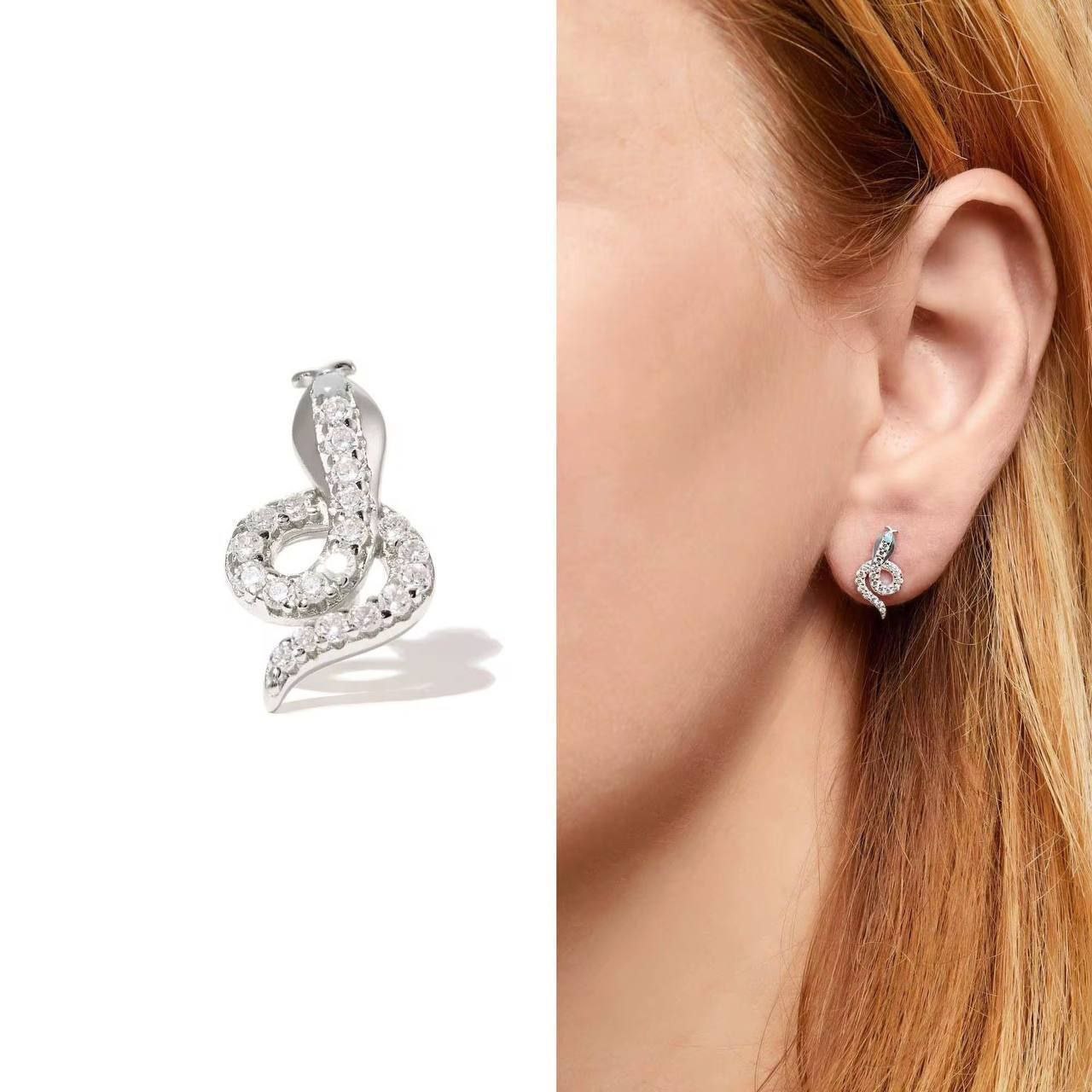 โจ Sparkling Snake Stud Earring โ Elegant & Modern Design ๐