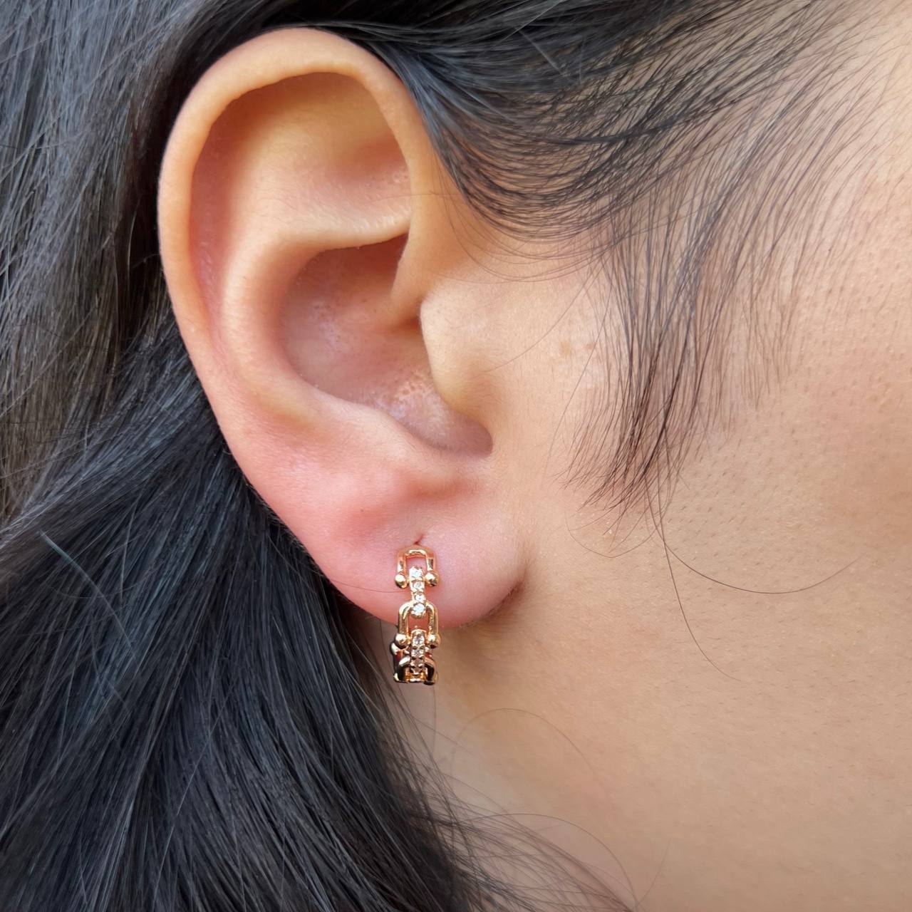 Product Name
Gold-Plated Chinese Stud Earrings – Pair