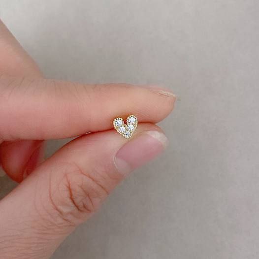 Product Name
Stainless Steel L-Shape Nose Piercing (Single Piece)