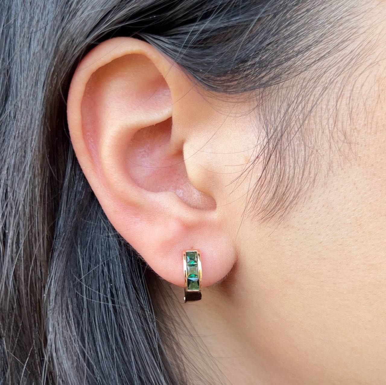 Product Name
Gold-Plated Chinese Stud Earrings – Pair