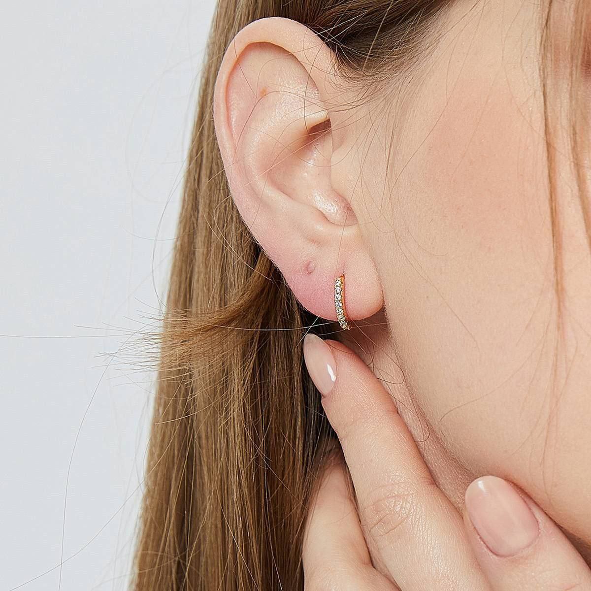 πΈ Product Name
316 Stainless Steel Bar Piercing with Colorful Zircon Stones β 10mm (Single Piece)