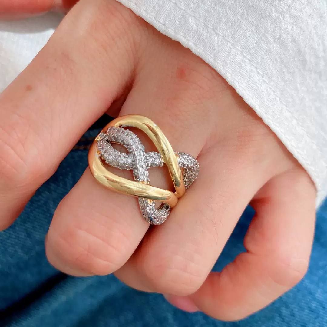 Product Name
Gold-Plated Adjustable Ring with Zircon Stones