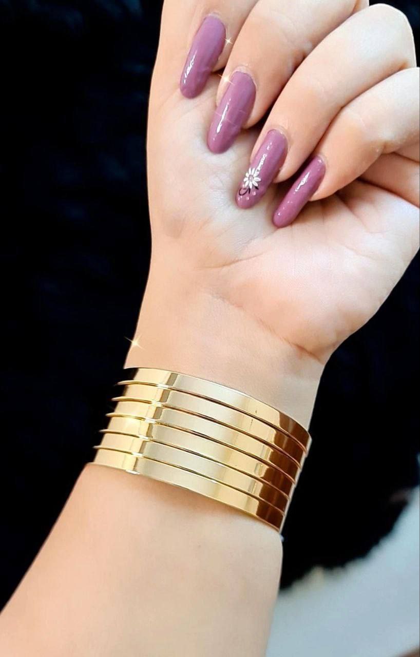 Product Name:
Mirror-Style Chinese Gold Bangle Set – Size 60 (Equivalent to Gold Size 19)