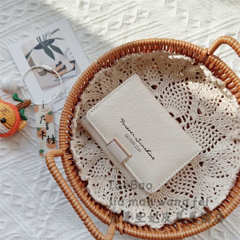 Product Name: Small Leather Wallet with Chain