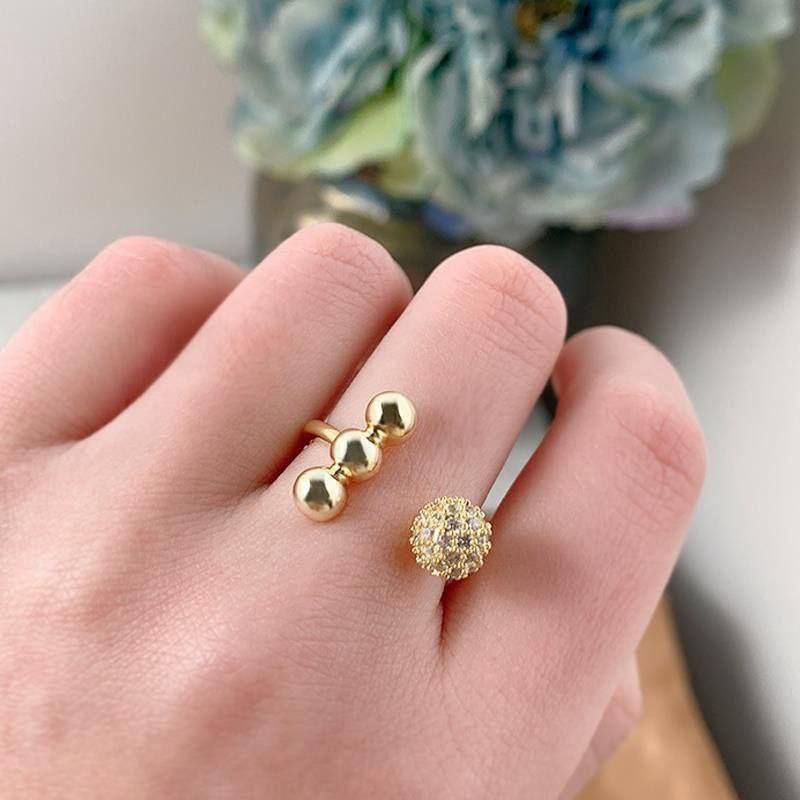 Product Name:
Premium Gold Plated Zircon Ring – Adjustable Free Size