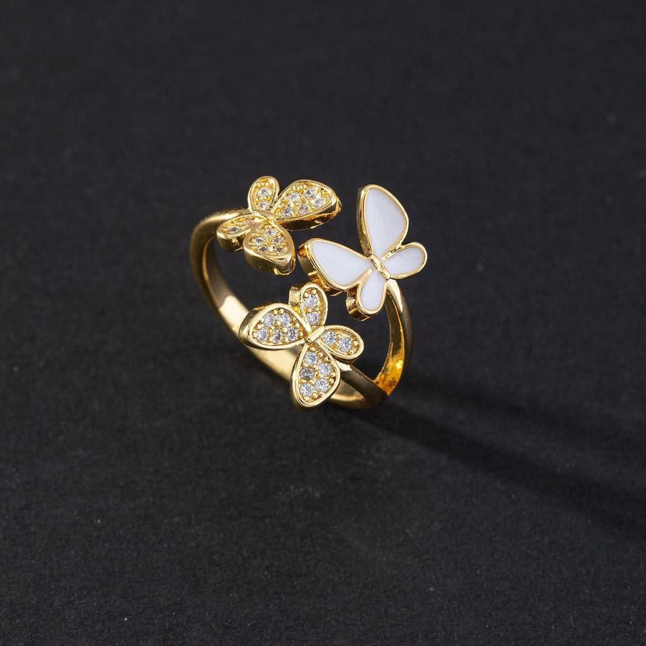 Product Name

Gold-Plated Adjustable Ring with Zircon Stones