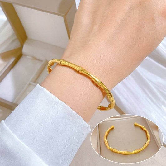 Product Title:
Elegant Bamboo-Inspired Gold Bracelet
