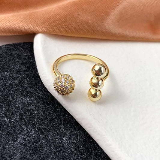 Product Name:
Premium Gold Plated Zircon Ring – Adjustable Free Size