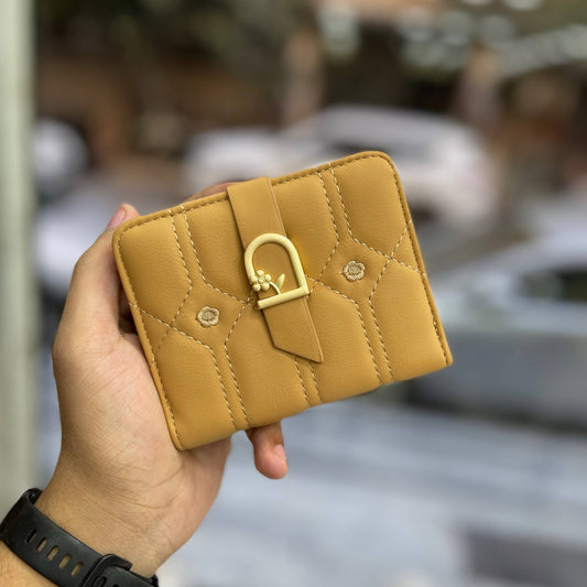 Product Name:

Elegant Quilted Leather Wallet with Gold Buckle