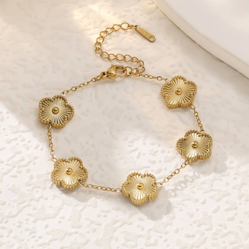 Product Name:
Five-Petal Flower Bracelet – Pure 316L Stainless Steel