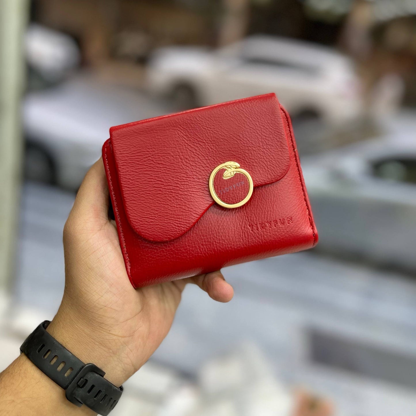 Product Name:
Elegant Beige Leather Wallet with Gold Ring Accent