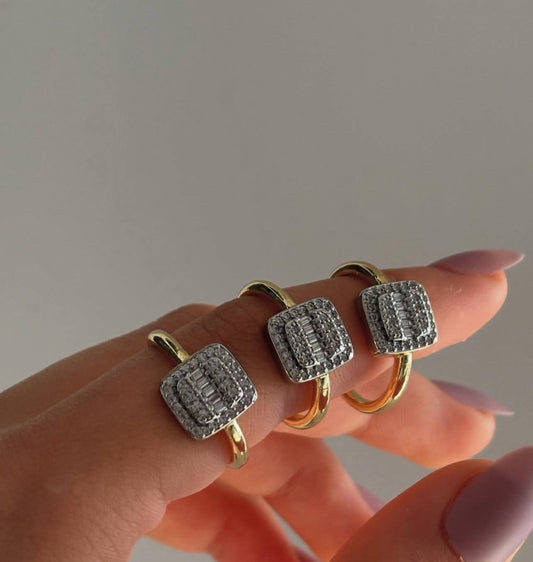 Product Name

Gold-Plated Adjustable Ring with Zircon Stones