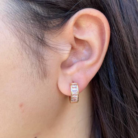 Product Name

Gold-Plated Chinese Stud Earrings – Pair