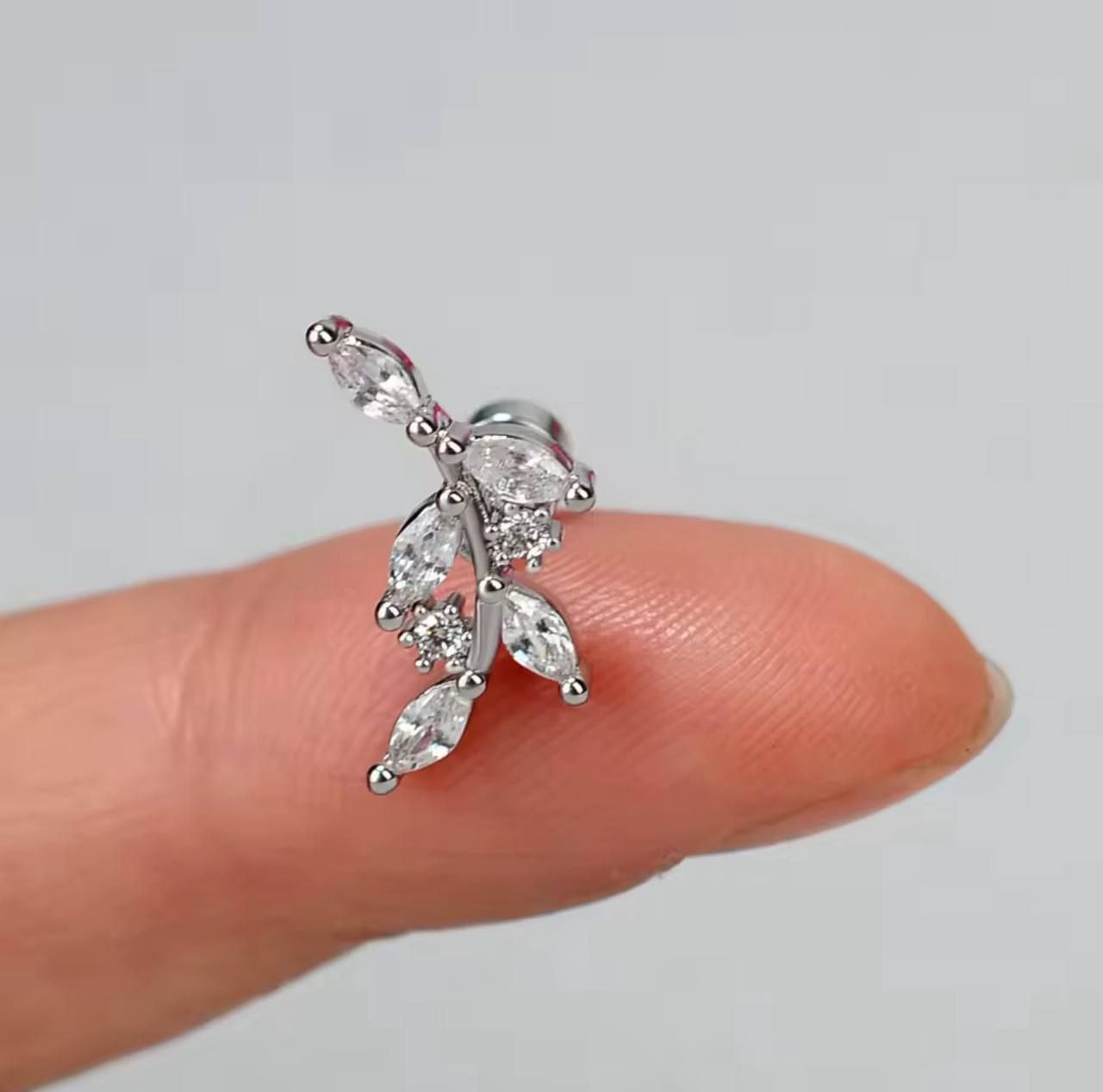 Product Name

316 Stainless Steel Ball Back Bar Piercing with Zircon Stones – Single Piece