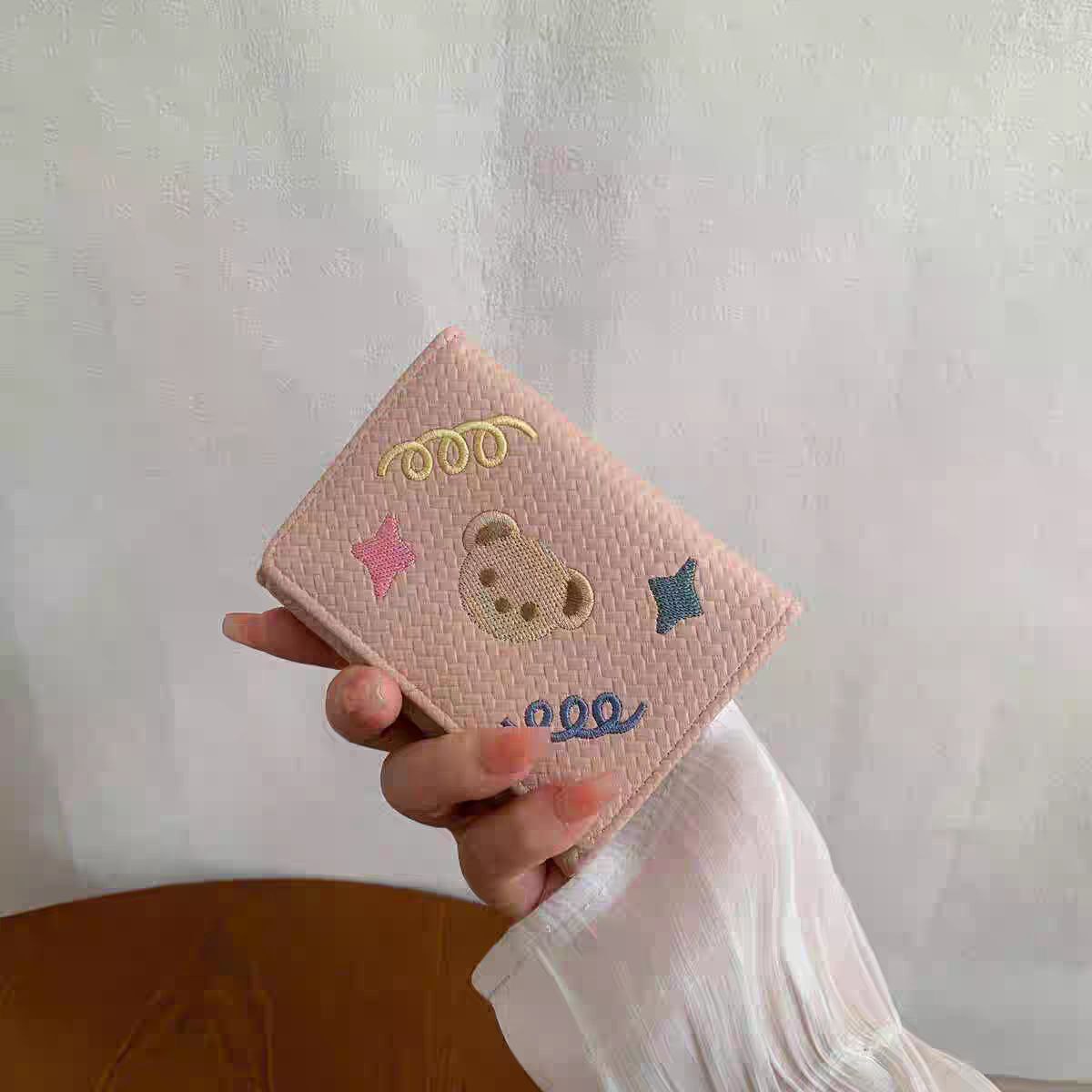 Chic Minimalist Women’s Wallet