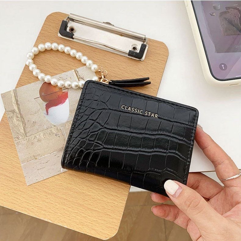 Product Name:
Slim Fit Wallet & Card Holder