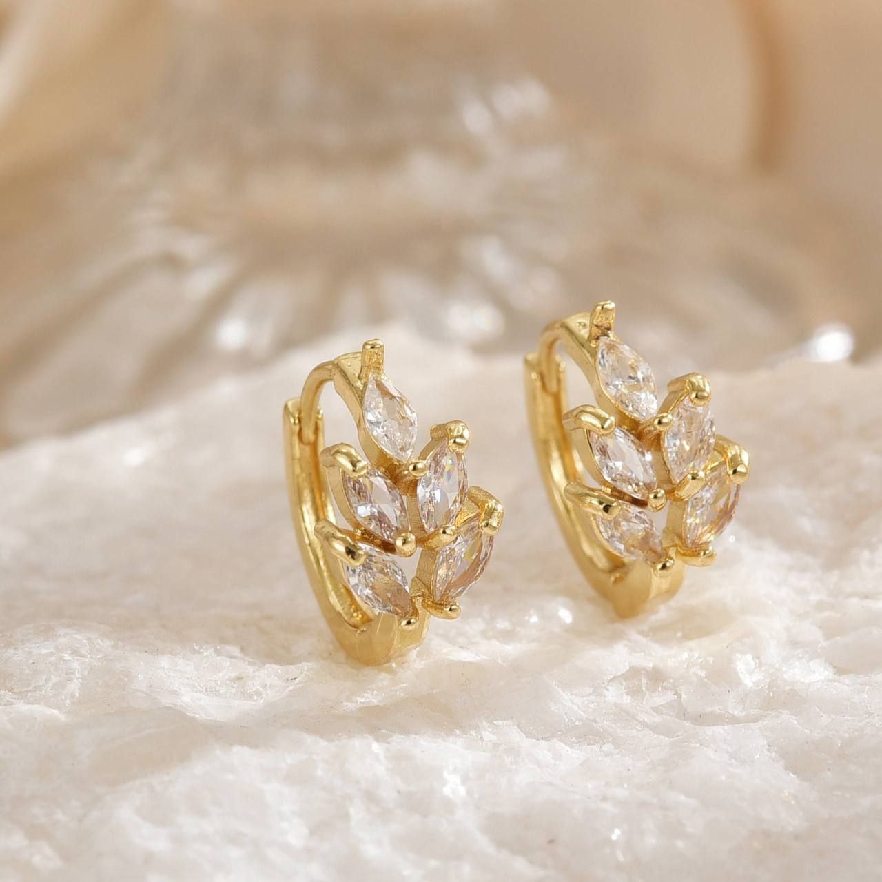 Product Name:
Stainless Steel 316 Bar Piercing with Colorful Zircon Stones