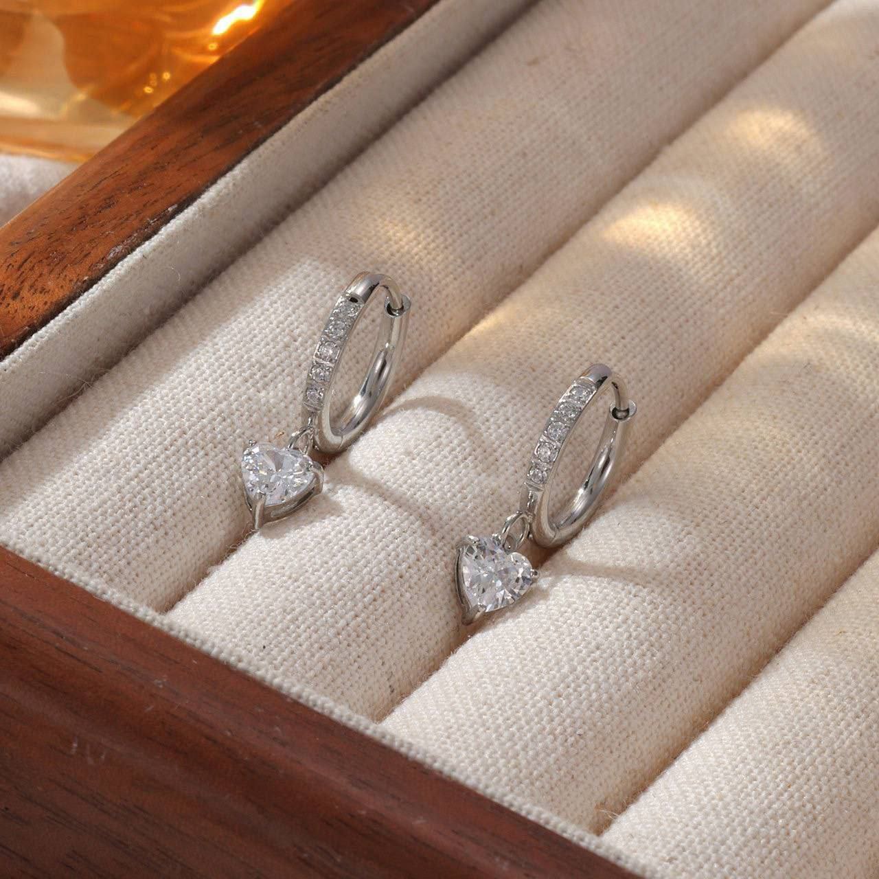 🔸 Product Name

Piercing Bar 316 Stainless Steel with Colorful Zircon – 10mm