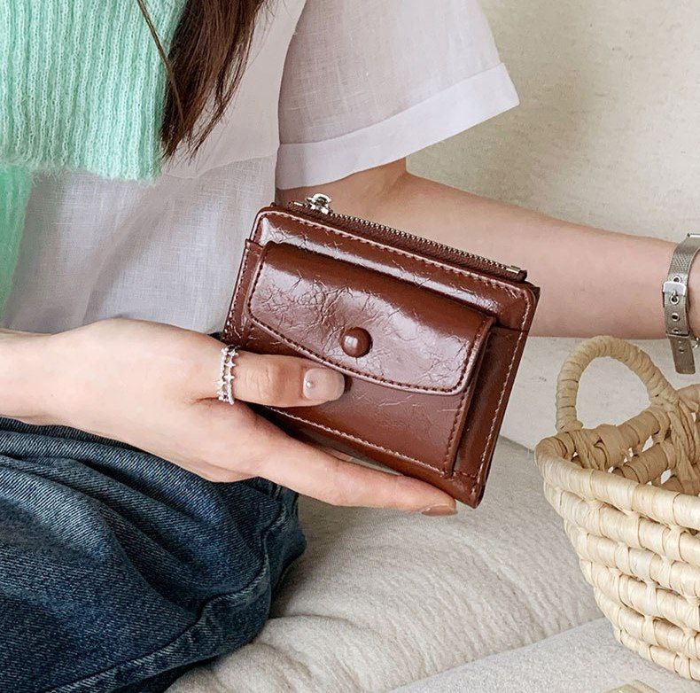 Product Name: Slim Wallet with Coin Holder