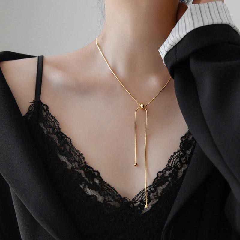 Elegant Gold Drop Chain Necklace