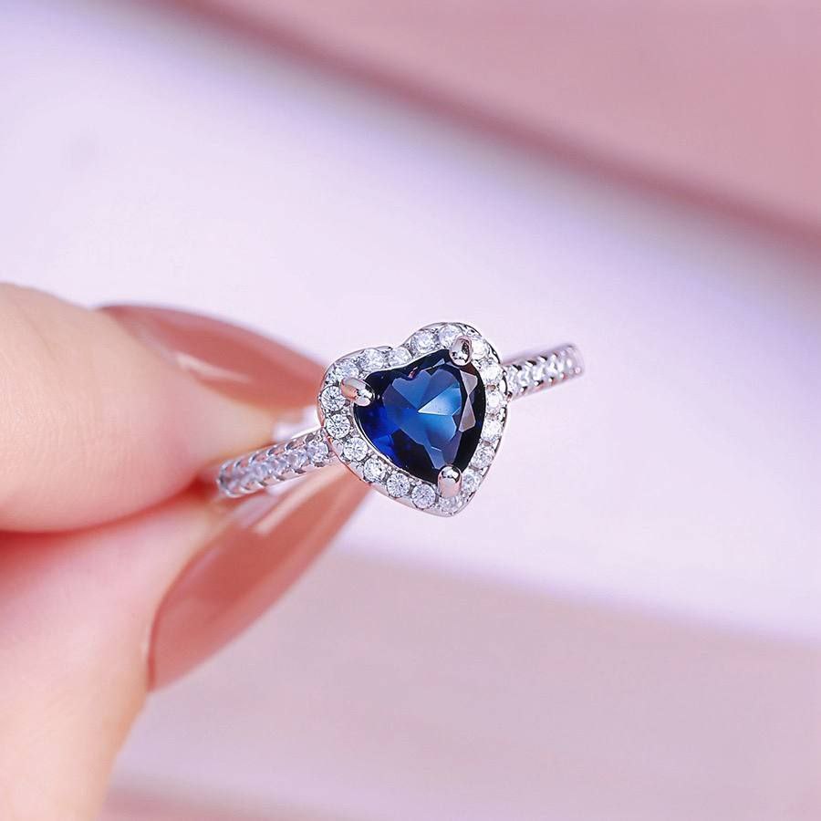 Luxury Pink Heart Crystal Ring 💖