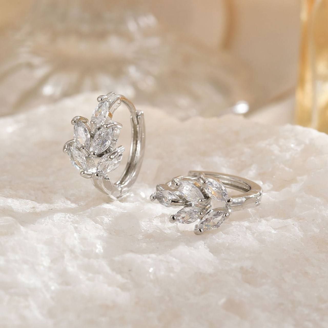 Product Name:
Stainless Steel 316 Bar Piercing with Colorful Zircon Stones