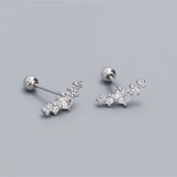 Elegant Sparkling Stone Stud Earrings – Silver & Gold