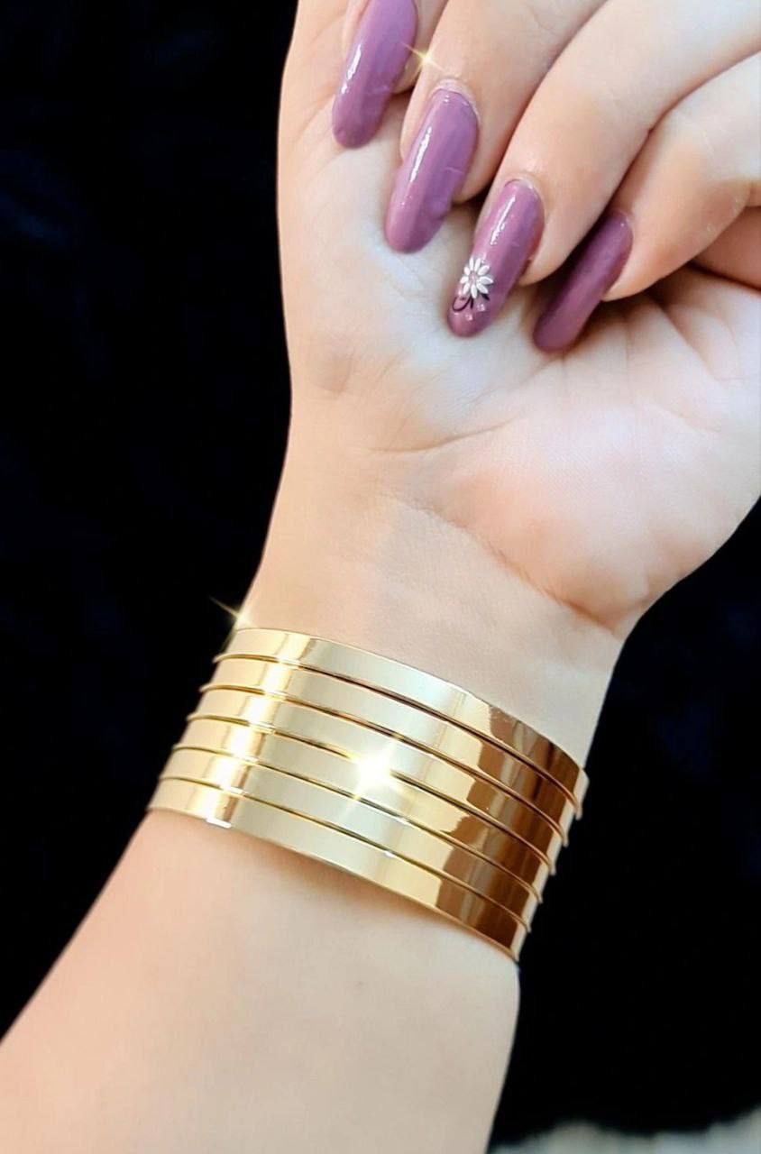 Product Name:
Mirror-Style Chinese Gold Bangle Set – Size 60 (Equivalent to Gold Size 19)