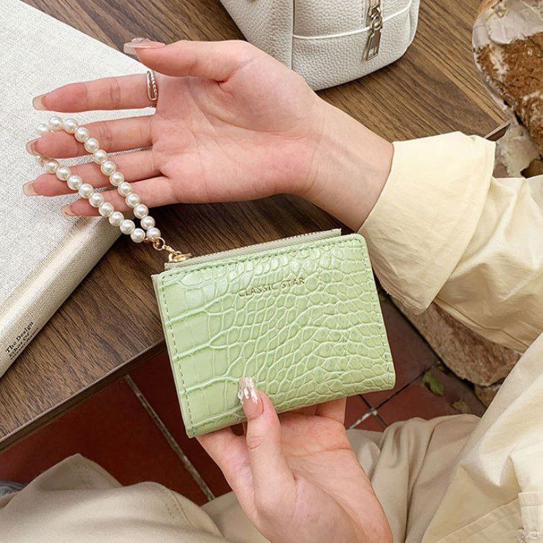 Product Name:
Slim Fit Wallet & Card Holder