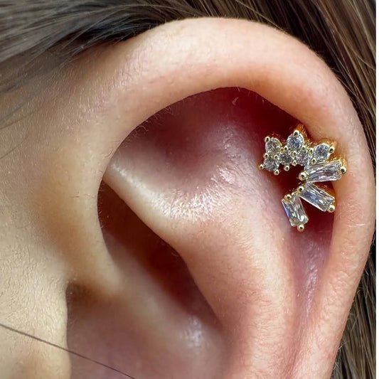 ✨ Elegant Zircon Stud Earring – Available in Gold & Silver