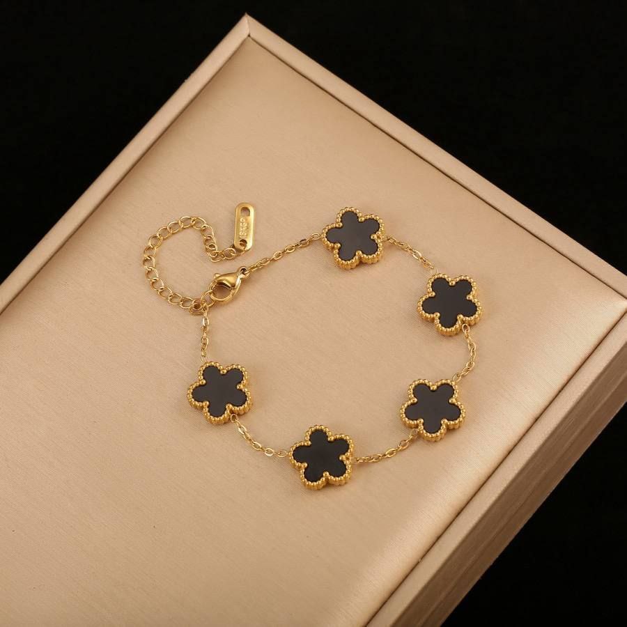 Product Name:
Five-Petal Flower Bracelet – Pure 316L Stainless Steel