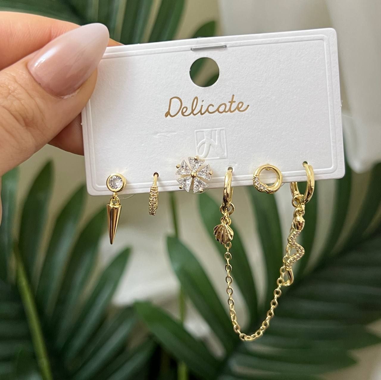 Product Name:
Premium Piercing Set – Chinese Gold Plated with Zircon Stones (6 Pieces)