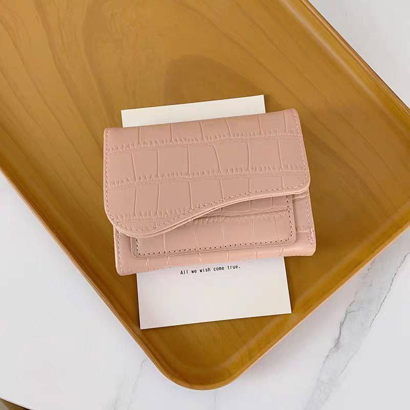 Product Name:
Crocodile Pattern Mini Leather Wallet
