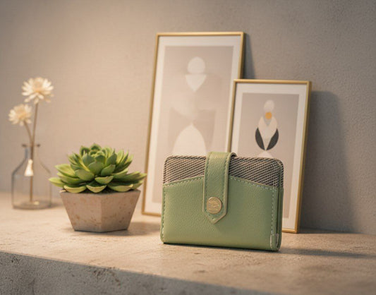 Product Name:

Wide Interior Zipper Leather Wallet