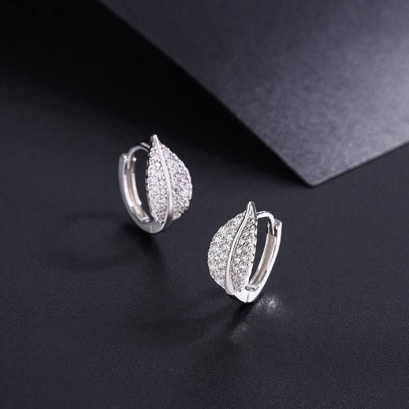 Product Name

316 Stainless Steel Bar Piercing with Colorful Zircon Stones – 10mm