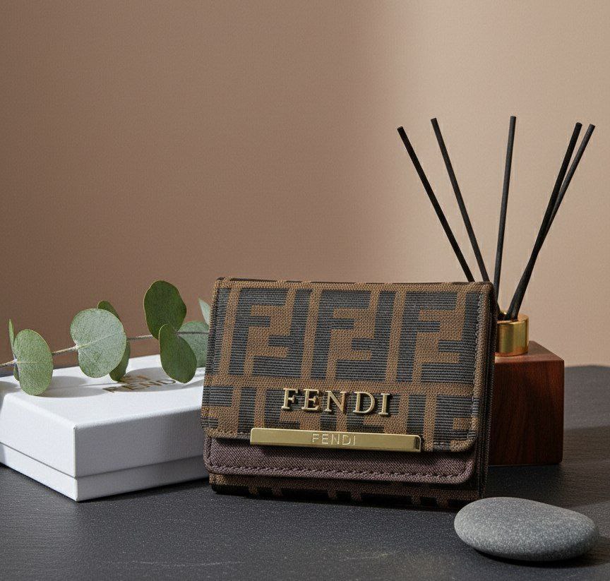 Product Name:

Imported FENDI Wallet with Gift Box