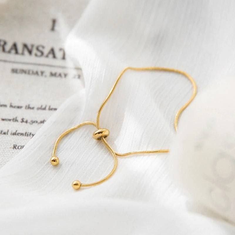 Elegant Adjustable Gold Bracelet
