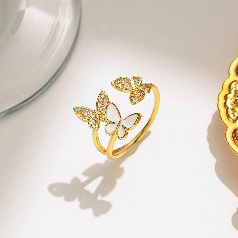 Product Name

Gold-Plated Adjustable Ring with Zircon Stones