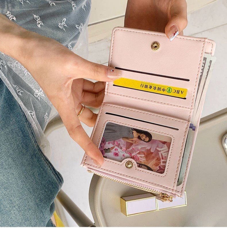 Product Name:
Slim Wallet with Chain