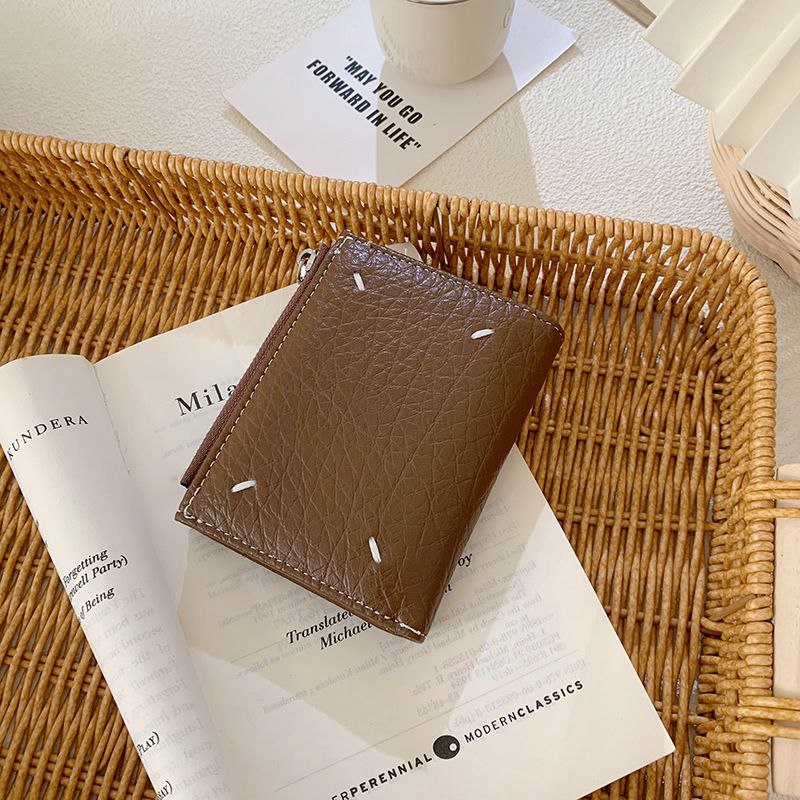 Product Name: Slim Leather Wallet with Chain