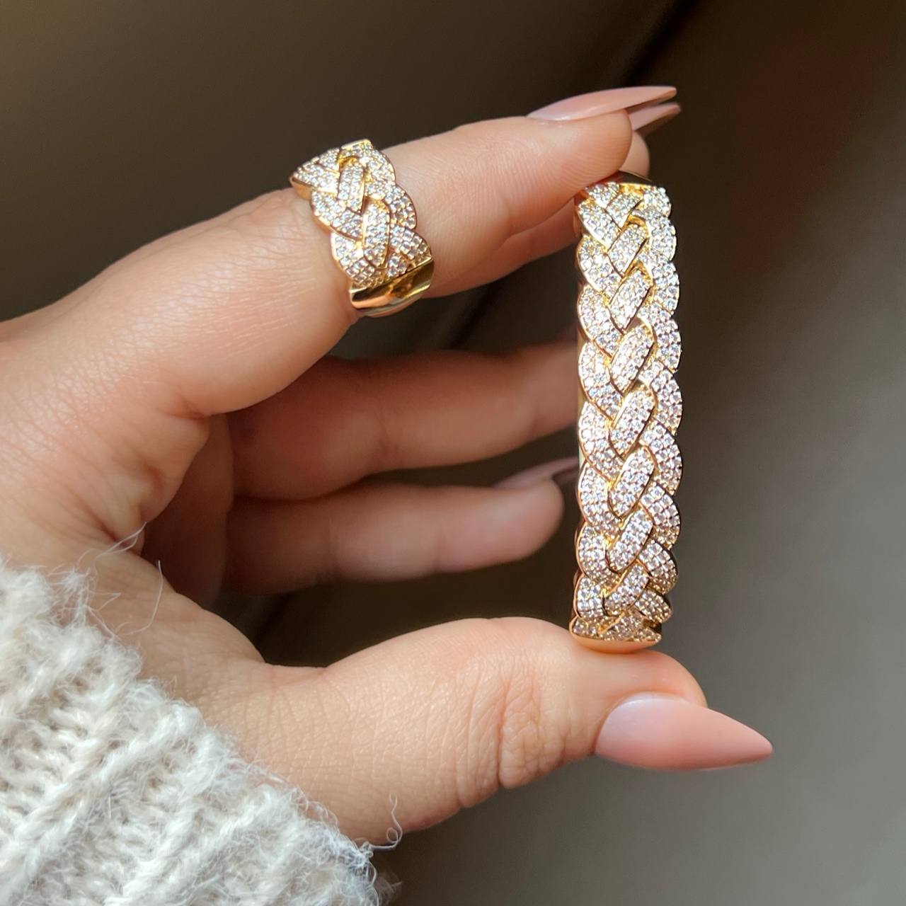 Product Title:
Luxury Gold Braided Ring and Bracelet Set with Cubic Zirconia