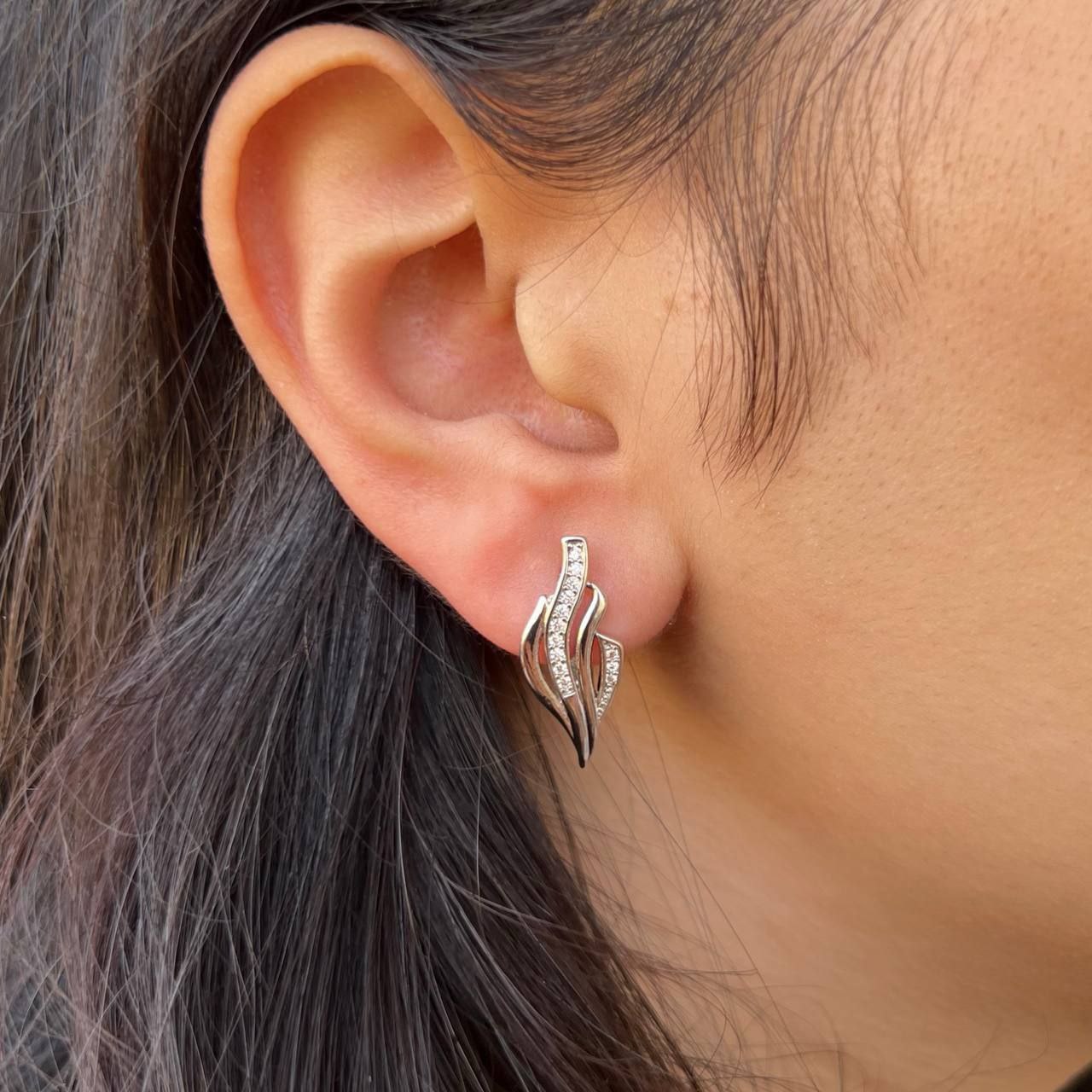 Product Name

Gold-Plated Chinese Stud Earrings – Pair