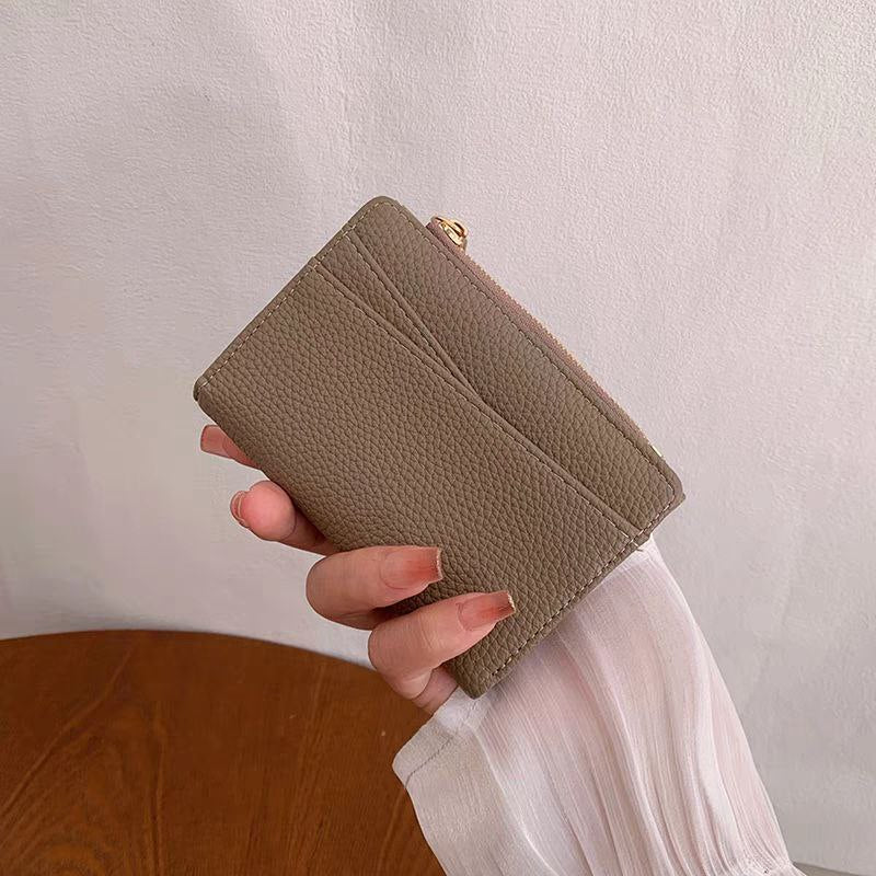 Everyday Elegance in Your Hand ✨